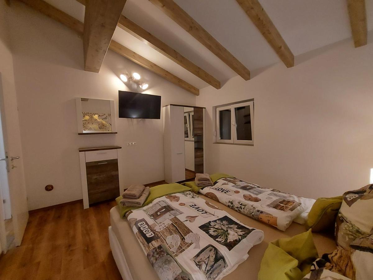 Апартаменты Auszeit Steiraland Penthouse 9 Mit Grossen Balkon Und Parkplatz Леобен Экстерьер фото