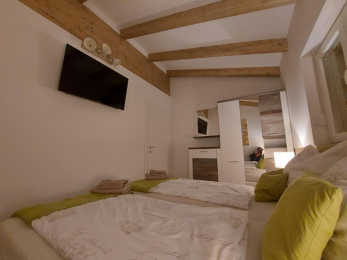 Апартаменты Auszeit Steiraland Penthouse 9 Mit Grossen Balkon Und Parkplatz Леобен Экстерьер фото